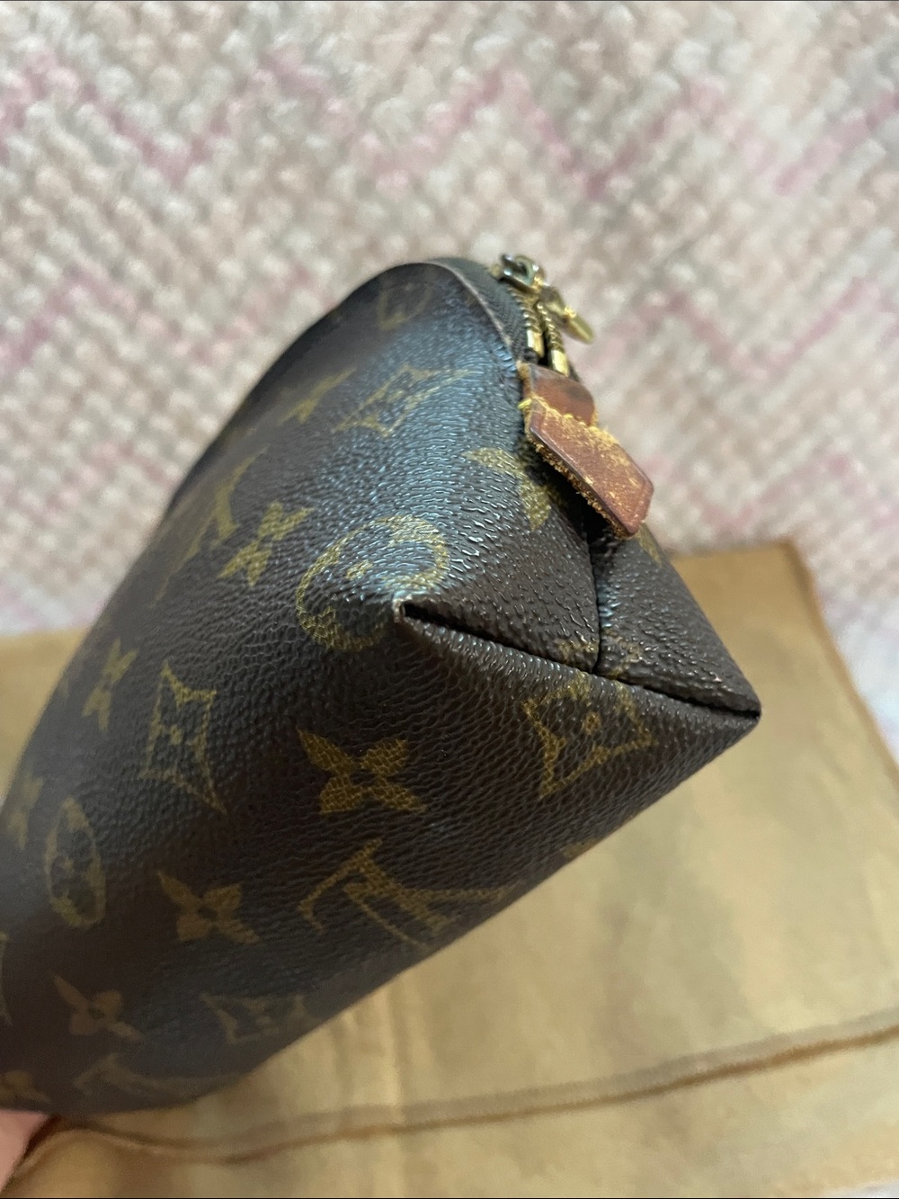 Louis Vuitton Pouch with COA - Picture 10 of 16